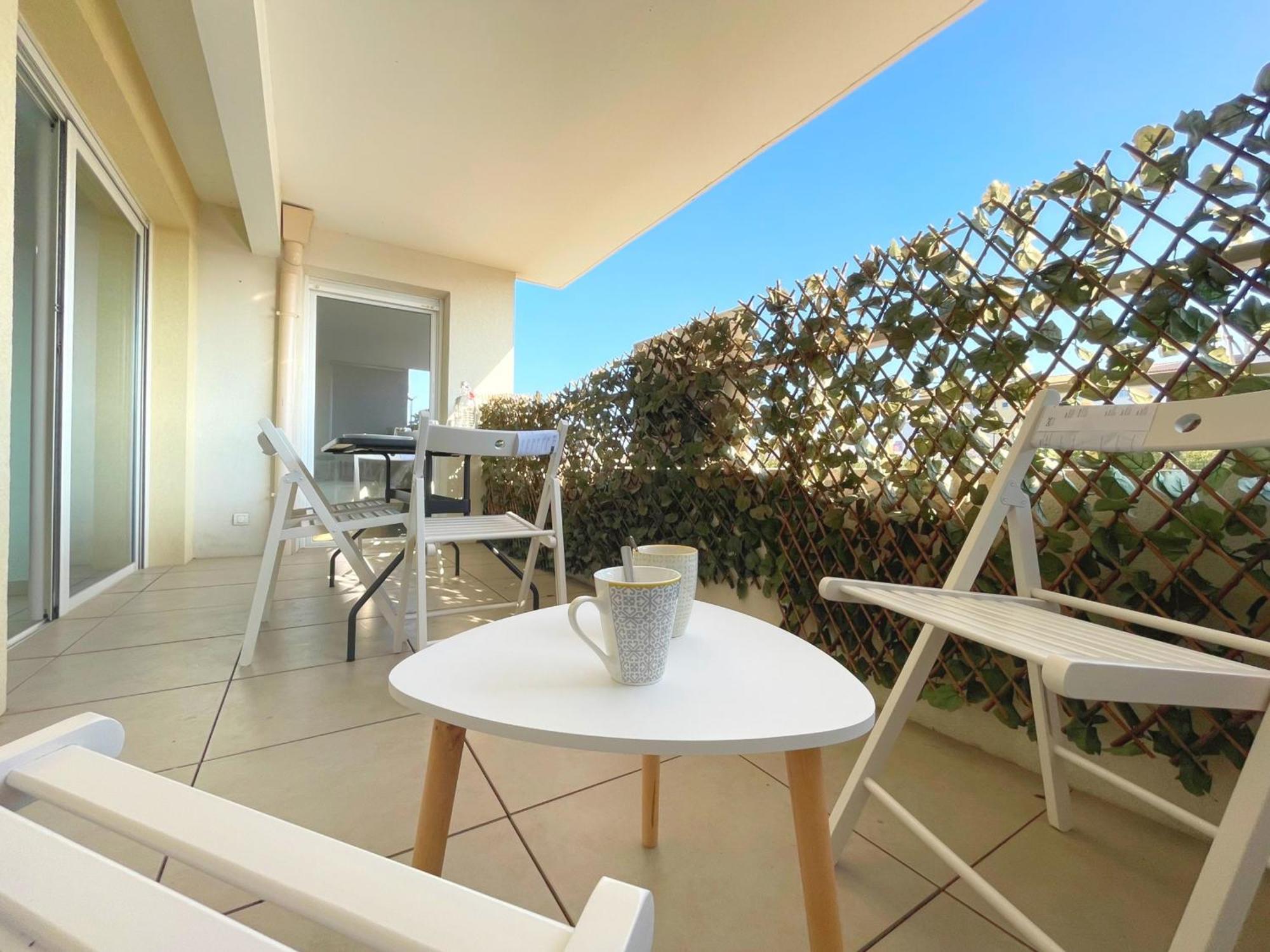3P Climatise Avec Parking, Piscine, Proche Plage Et Commerces A Sete - Fr-1-338-497 Exterior foto